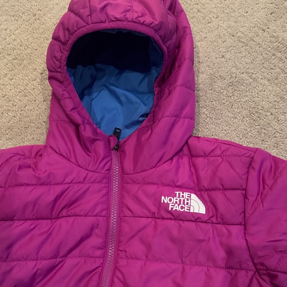 The North Face Magenta Hooded Jacket - Picture 2 of 5